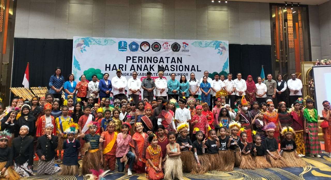 Peringatan HAN,Bupati Biak Numfor: Komitmen Membangun Generasi Emas