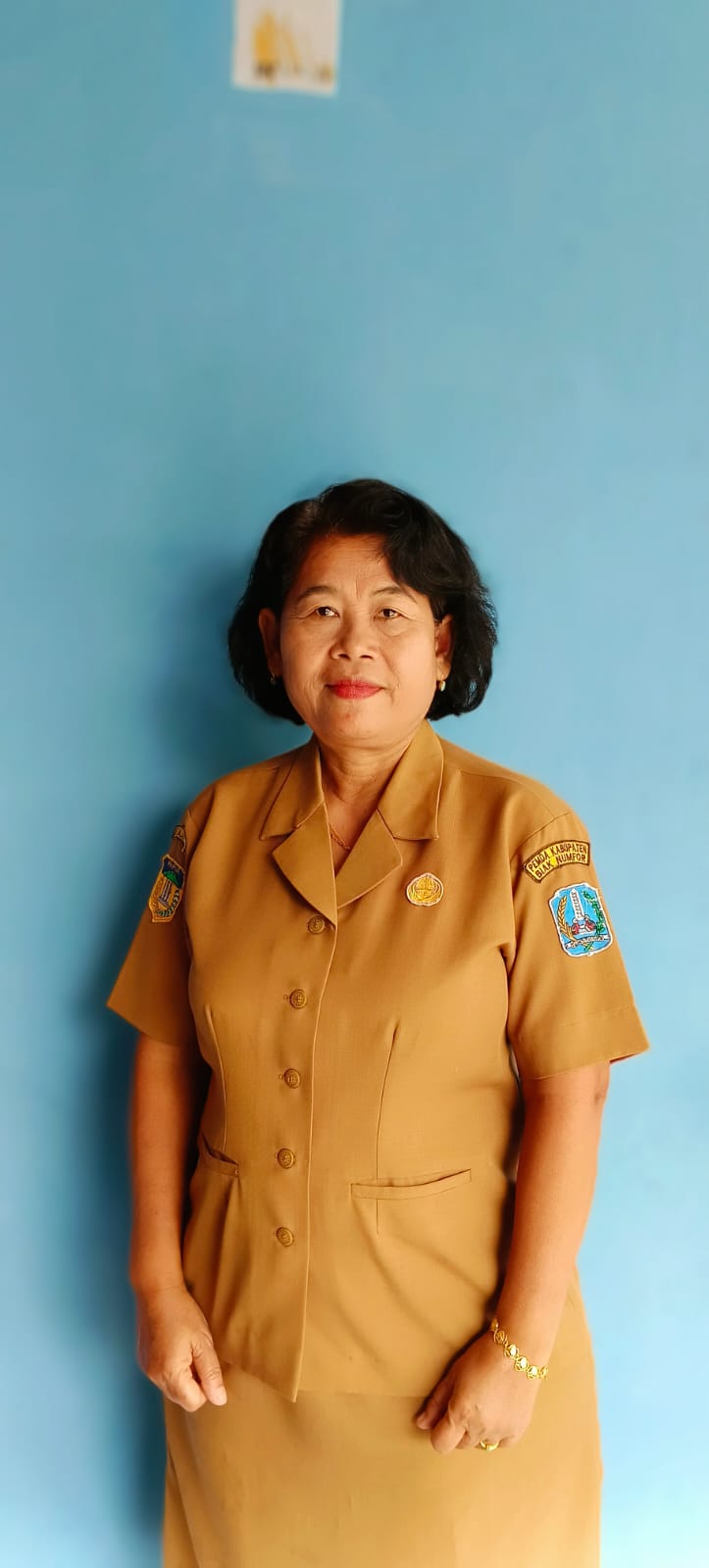 ANIKE MAHARTI, S.H